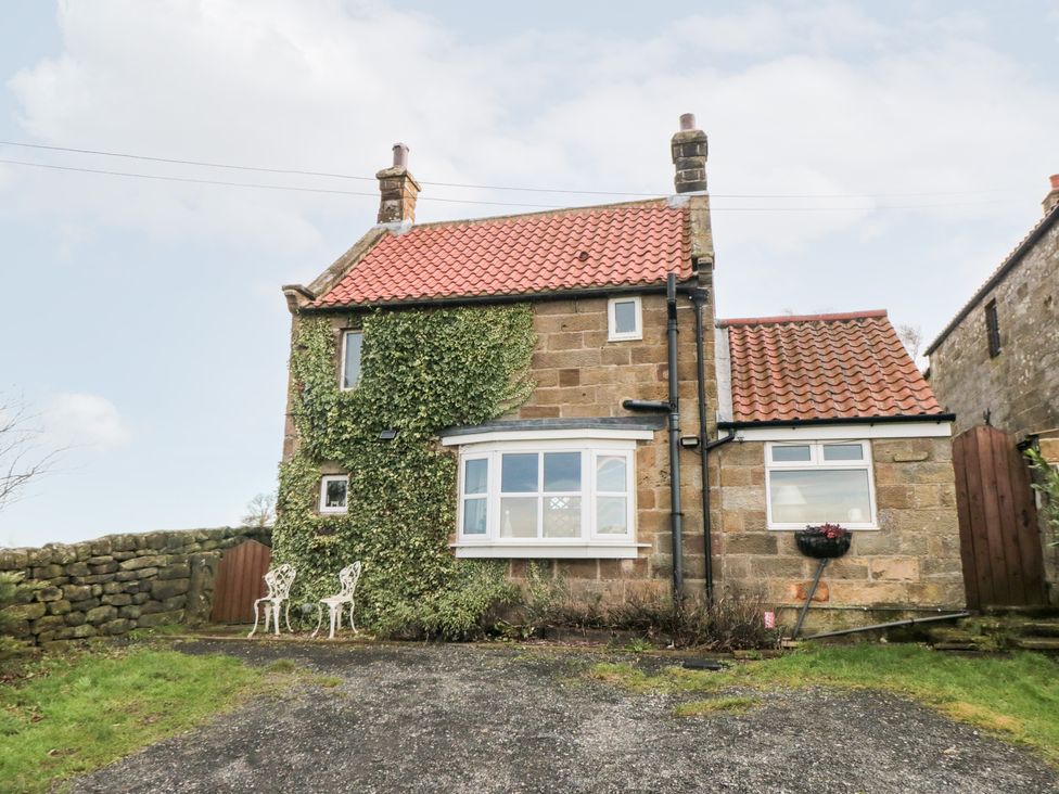 Swang Cottage - North Yorkshire (incl. Whitby) - 974428 - thumbnail photo 2