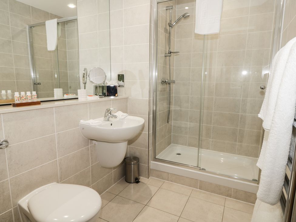 Scarborough Apartments - Two Bed (2) - North Yorkshire (incl. Whitby) - 975362 - thumbnail photo 11