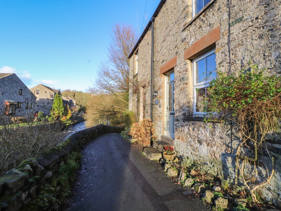 Waterfall Cottage - Yorkshire Dales - 986639 - thumbnail photo 1