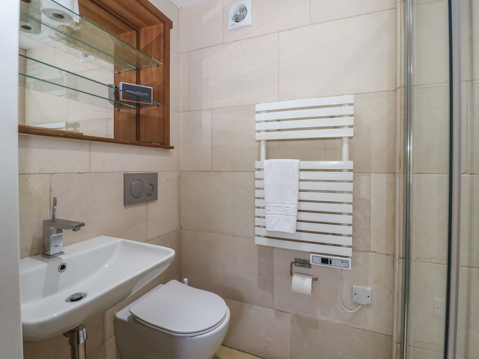 A bathroom with a sink and toilet at Lyndhurst in Carlton-in-Coverdale, near Leyburn