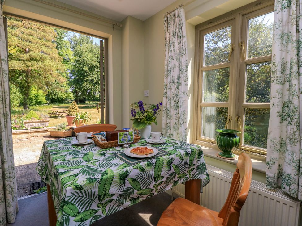Garden Cottage - Cotswolds - 988739 - thumbnail photo 24