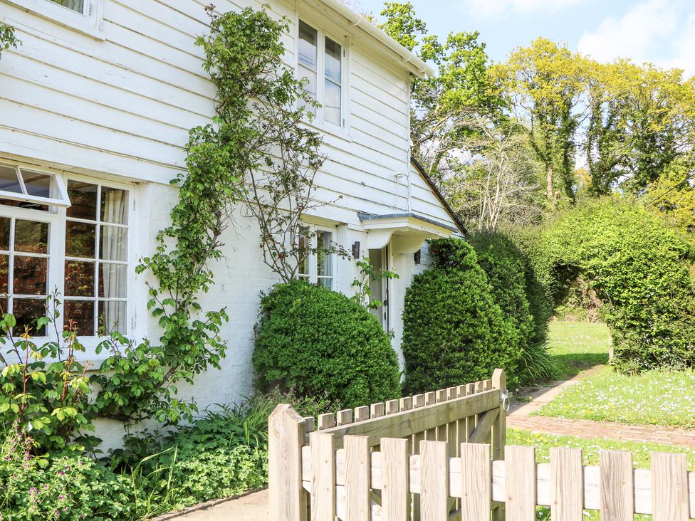 Gun Hill Cottage - Kent & Sussex - 988889 - thumbnail photo 4