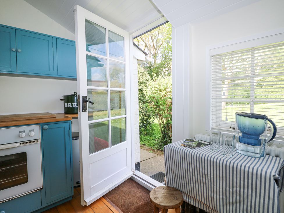 Gun Hill Cottage - Kent & Sussex - 988889 - thumbnail photo 16