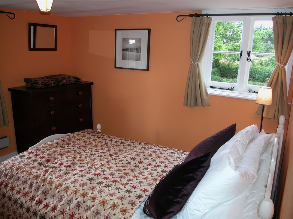 Gun Hill Cottage - Kent & Sussex - 988889 - thumbnail photo 22