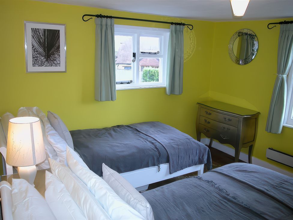 Gun Hill Cottage - Kent & Sussex - 988889 - thumbnail photo 24