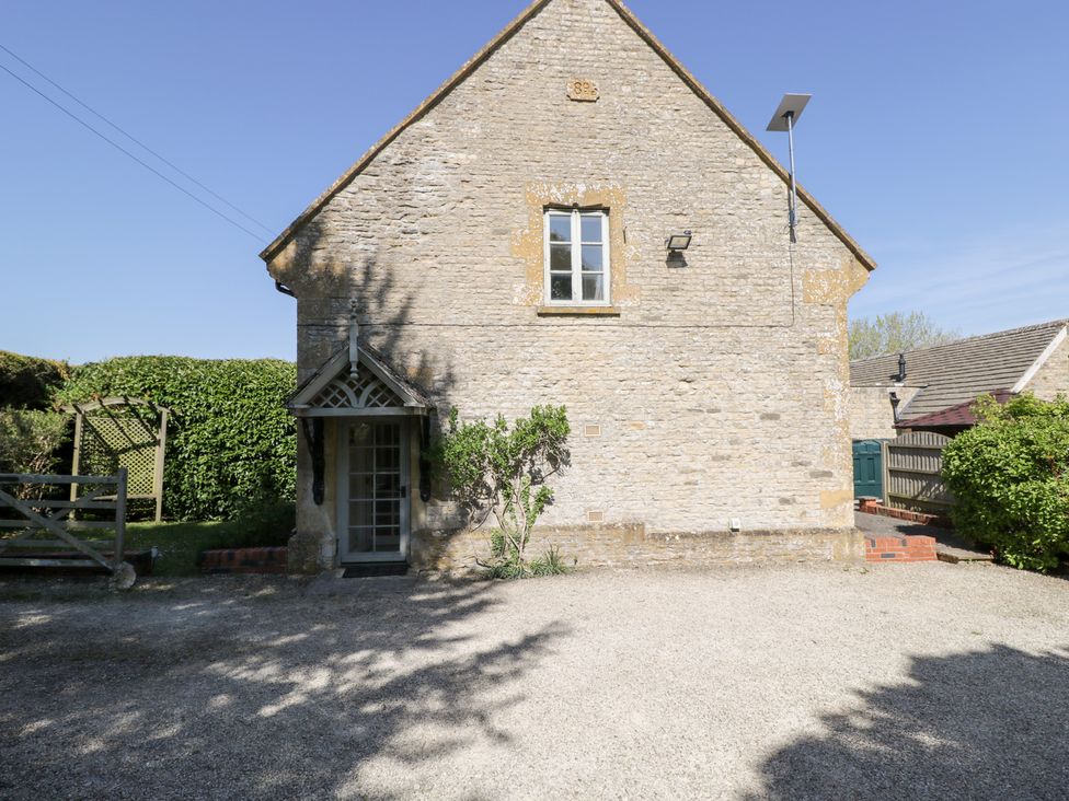 Honeysuckle Cottage - Cotswolds - 988991 - thumbnail photo 2