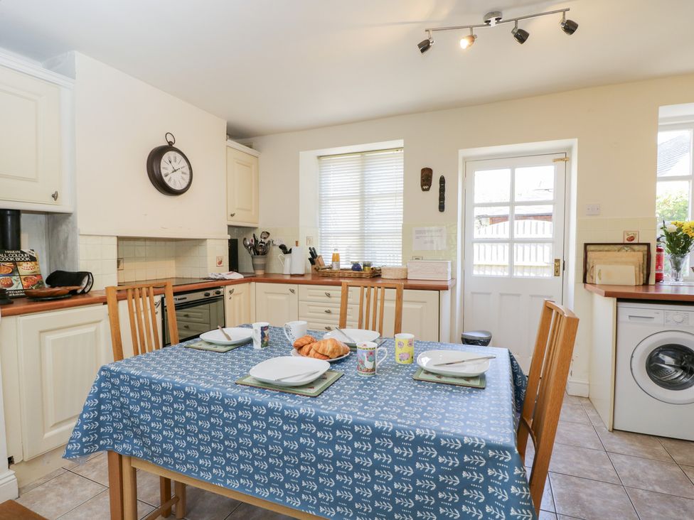 Honeysuckle Cottage - Cotswolds - 988991 - thumbnail photo 7