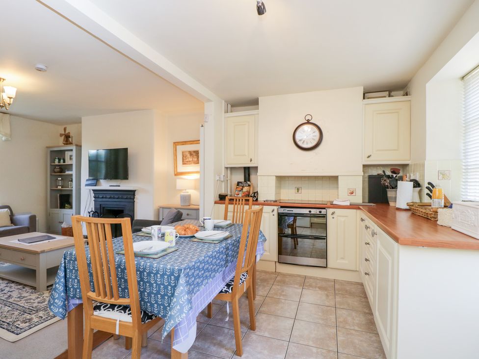 Honeysuckle Cottage - Cotswolds - 988991 - thumbnail photo 8