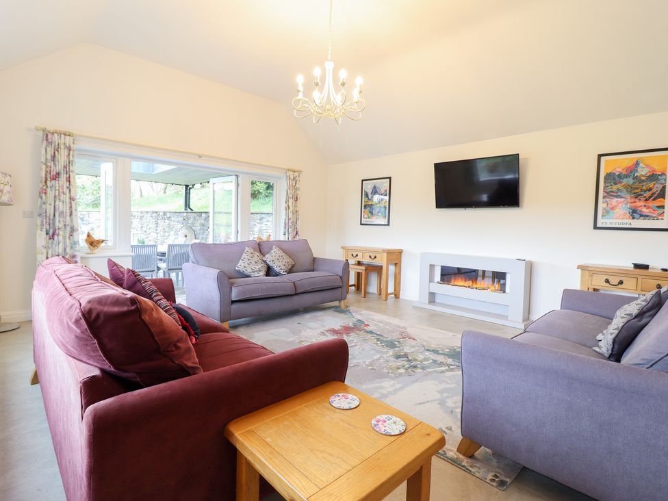 Ochr Y Garth - North Wales - 993609 - thumbnail photo 2