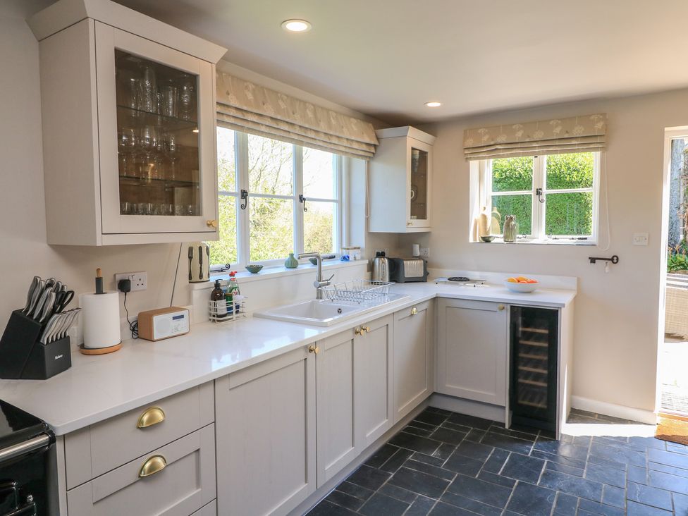 Summer Cottage - Devon - 995839 - thumbnail photo 13