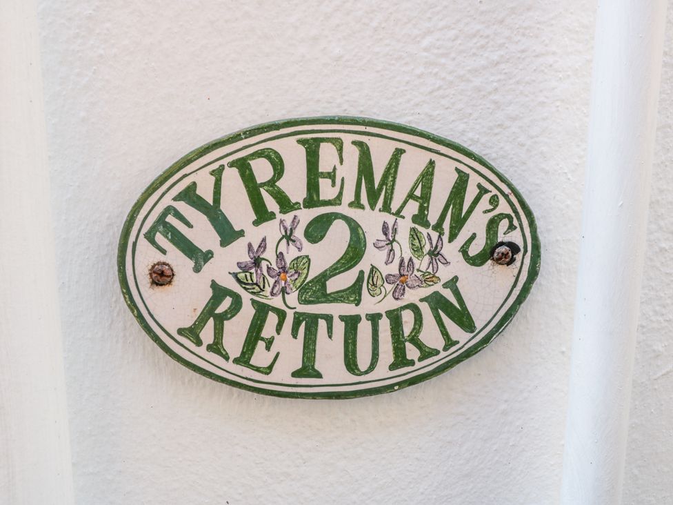 Tyreman's Return - North Yorkshire (incl. Whitby) - 997312 - thumbnail photo 2