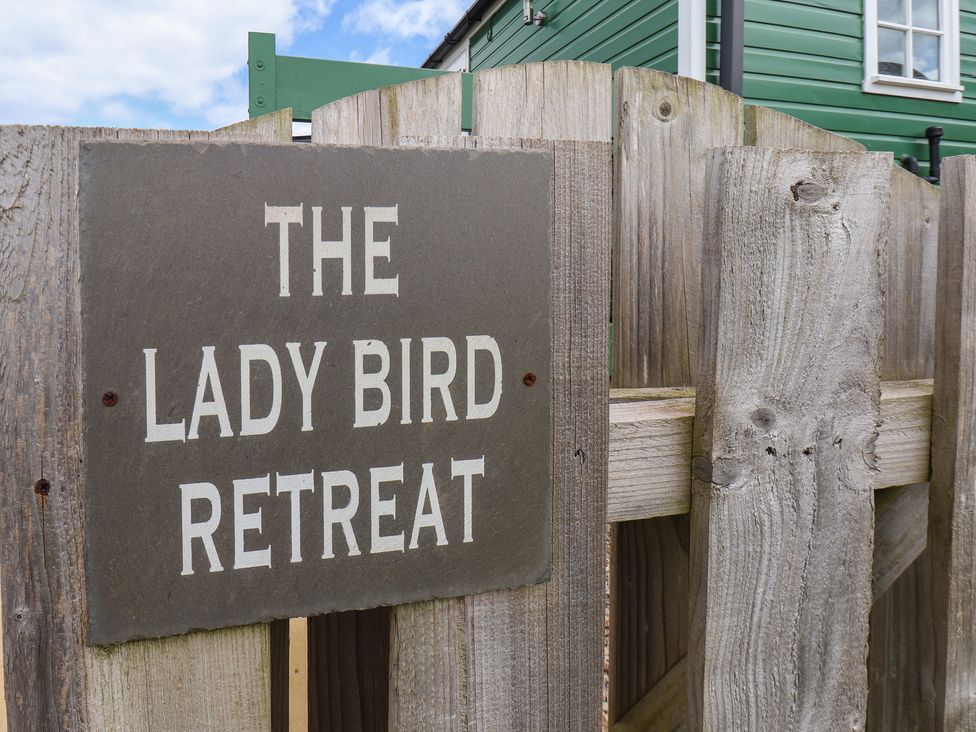 Lady Bird Retreat - North Yorkshire (incl. Whitby) - 998292 - thumbnail photo 3